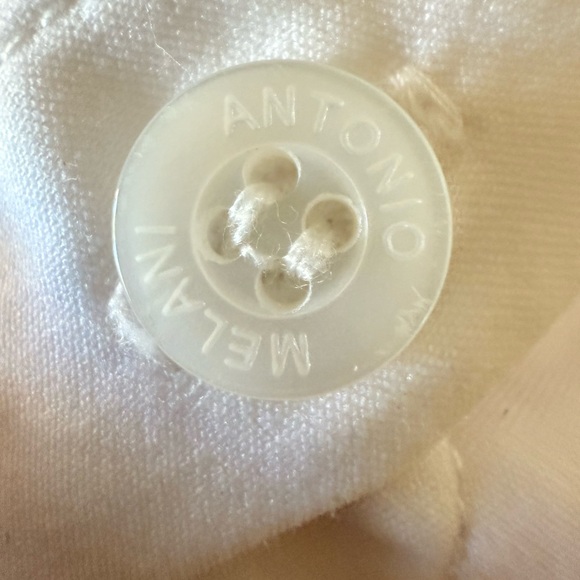 Antonio Melani white cold shoulder shirt puffy sleeves size M - Picture 6 of 8